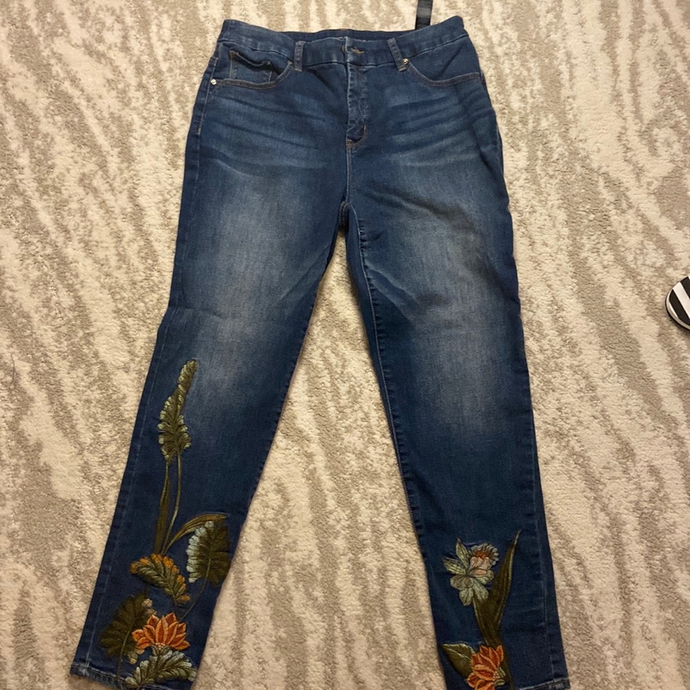 Chico’s Jeans Size 0.5 Regular!!